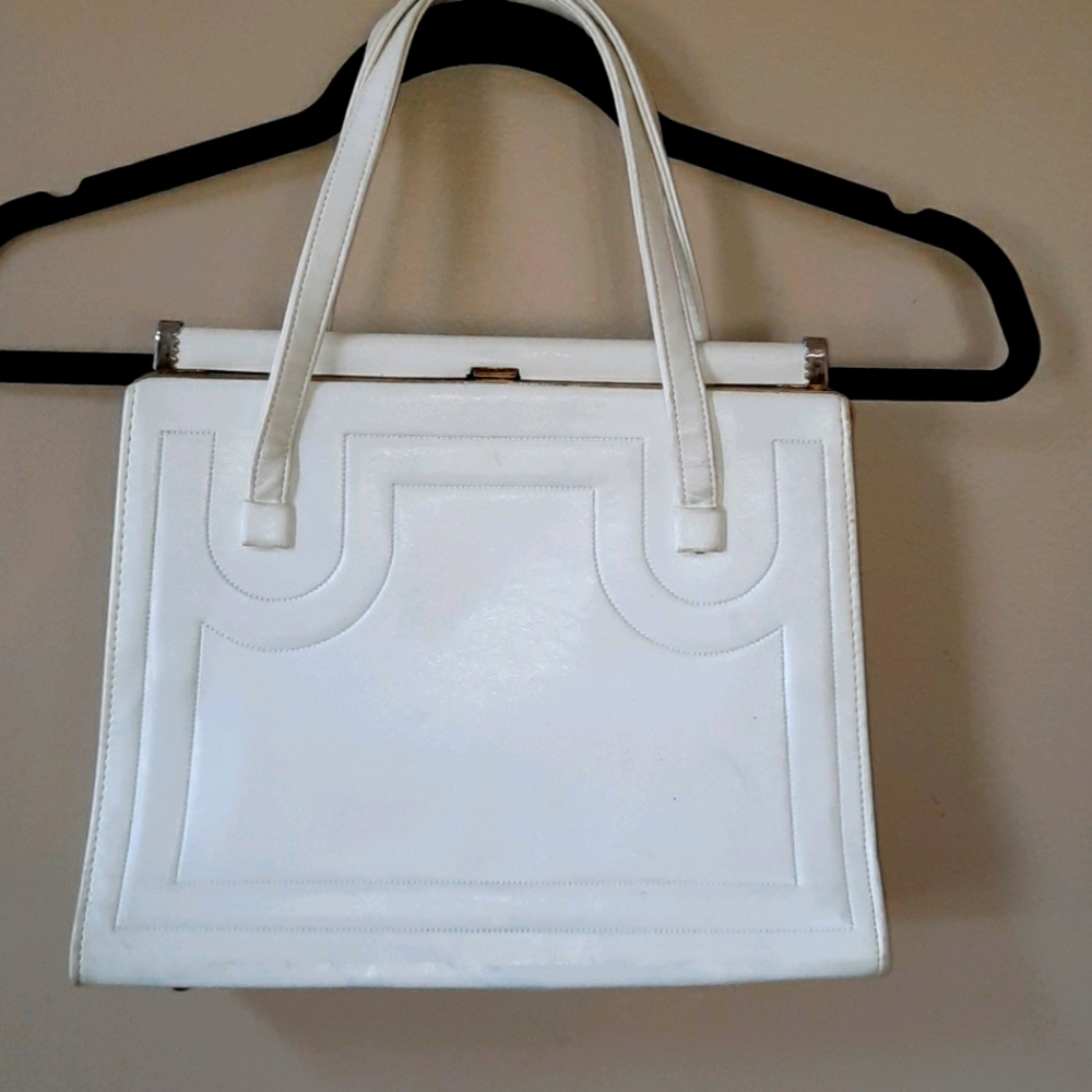 Vintage white handbag